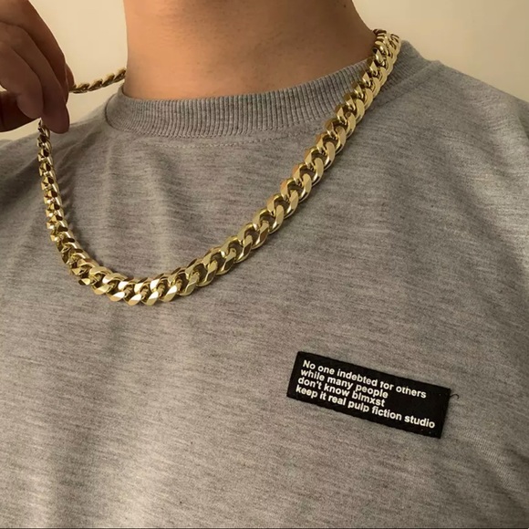 Gold Unisex Cuban Link Chain - Picture 2 of 5